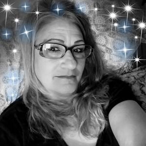 Meet your Posher, Carloe